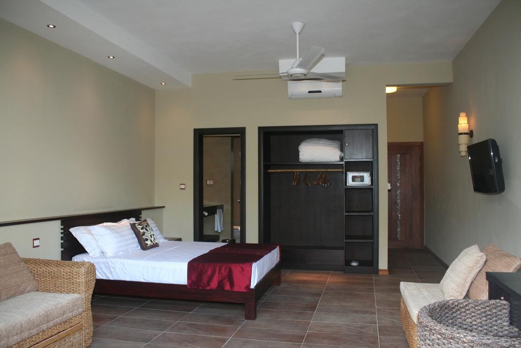 Dodola Lodge Pereybere Beach エクステリア 写真